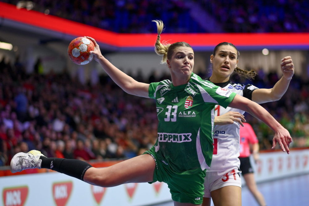 Csoportelsőként jutott a középdöntőbe a női kézilabda-válogatott az Eb-n