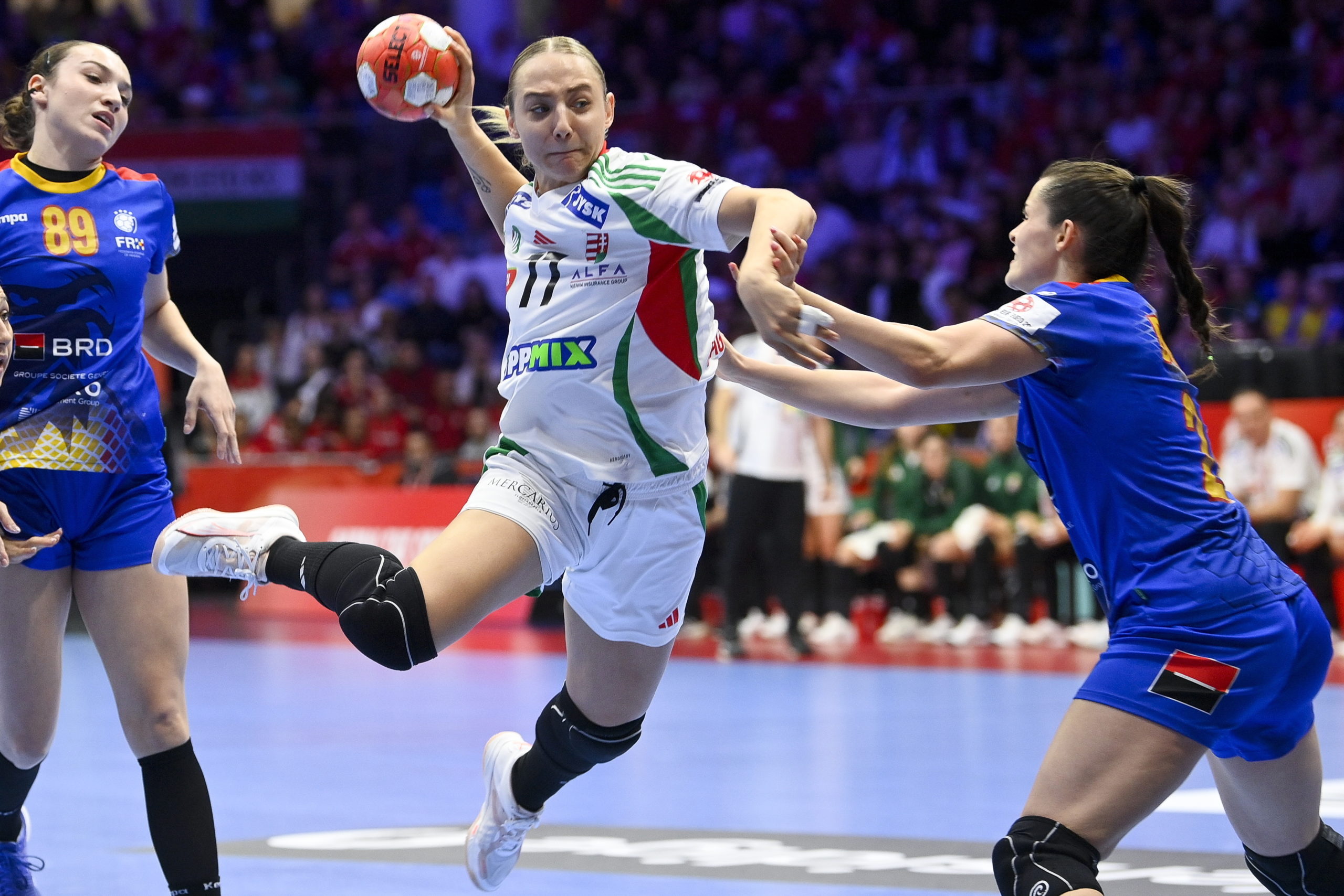 A magyar lányok megették a románokat vacsorára és Eb-elődöntőbe jutottak