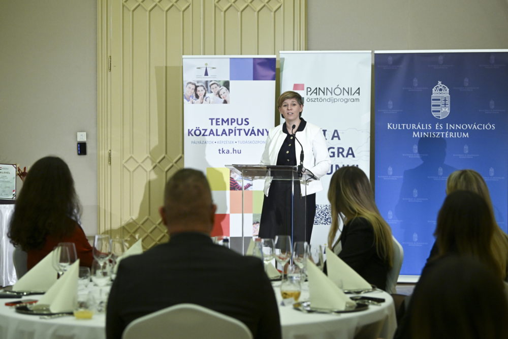 Sikersztoriként értékelte a Pannónia Ösztöndíjprogramot Varga-Bajusz Veronika