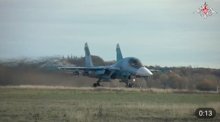 Eddig nem látott videón a Szu–34-es vadászrepülő bevetése a háborúban