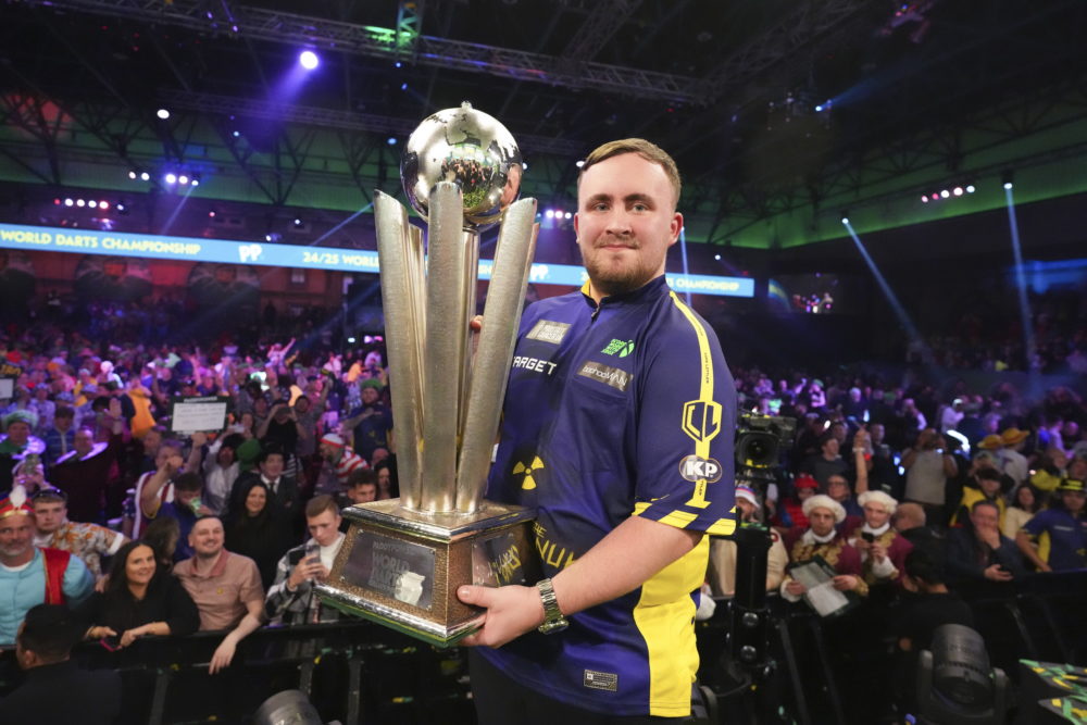 Luke Littler nyerte a Londonban rendezett darts-világbajnokságot