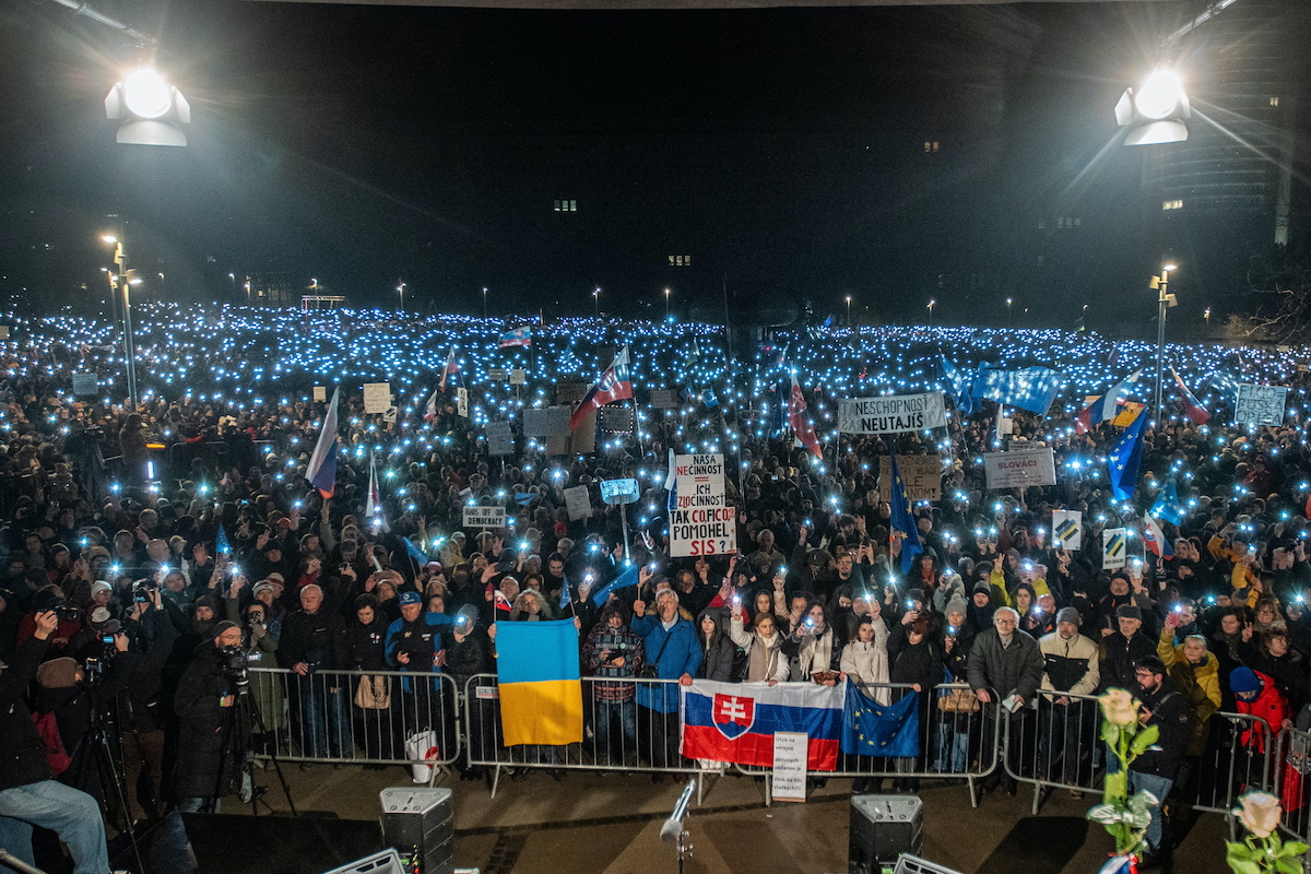 Robert Fico: Hazug indokból, külföldi befolyásra szervezték a tüntetéseket