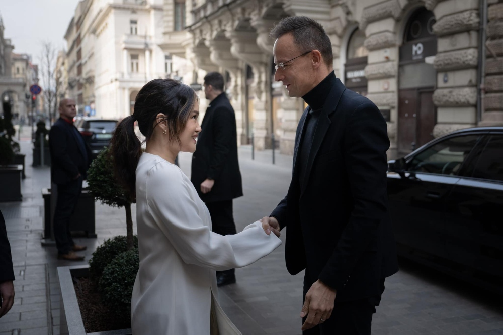 Megnyitotta első magyar egységét a japán % Arabica prémium kávézólánc Budapesten