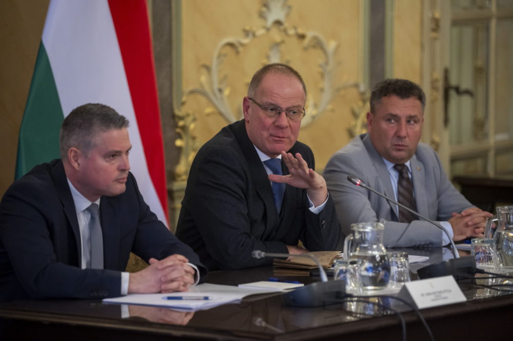 Navracsics Tibor: A helyi önazonosság védelme a közösségnek ad eszközöket