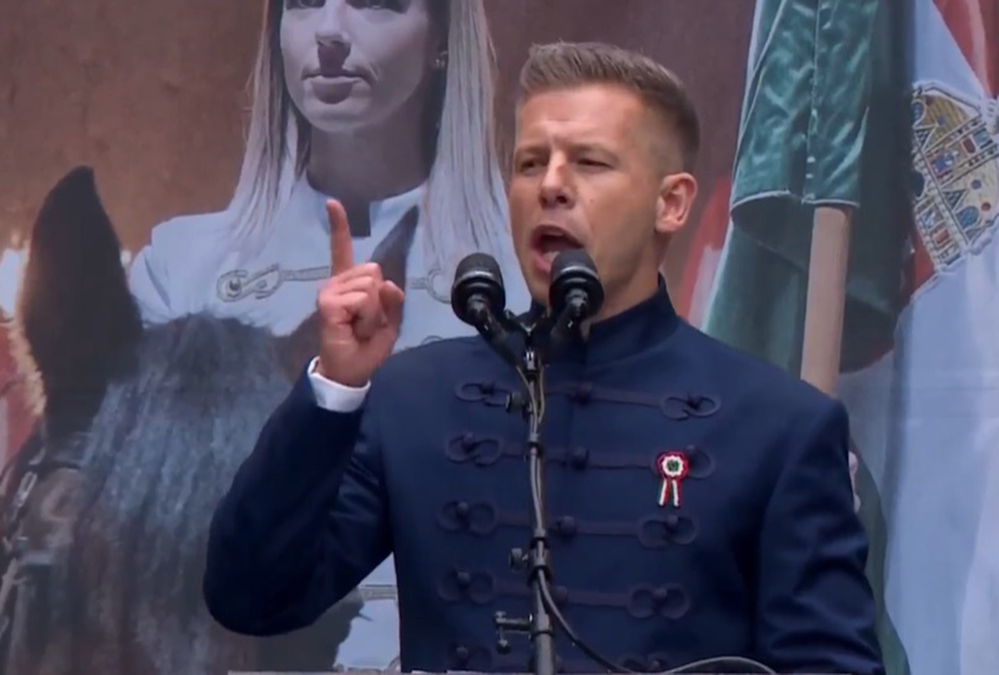 Elcsépelt lózungok, unalmas beszédek és üvöltözés – Fárad a Tisza