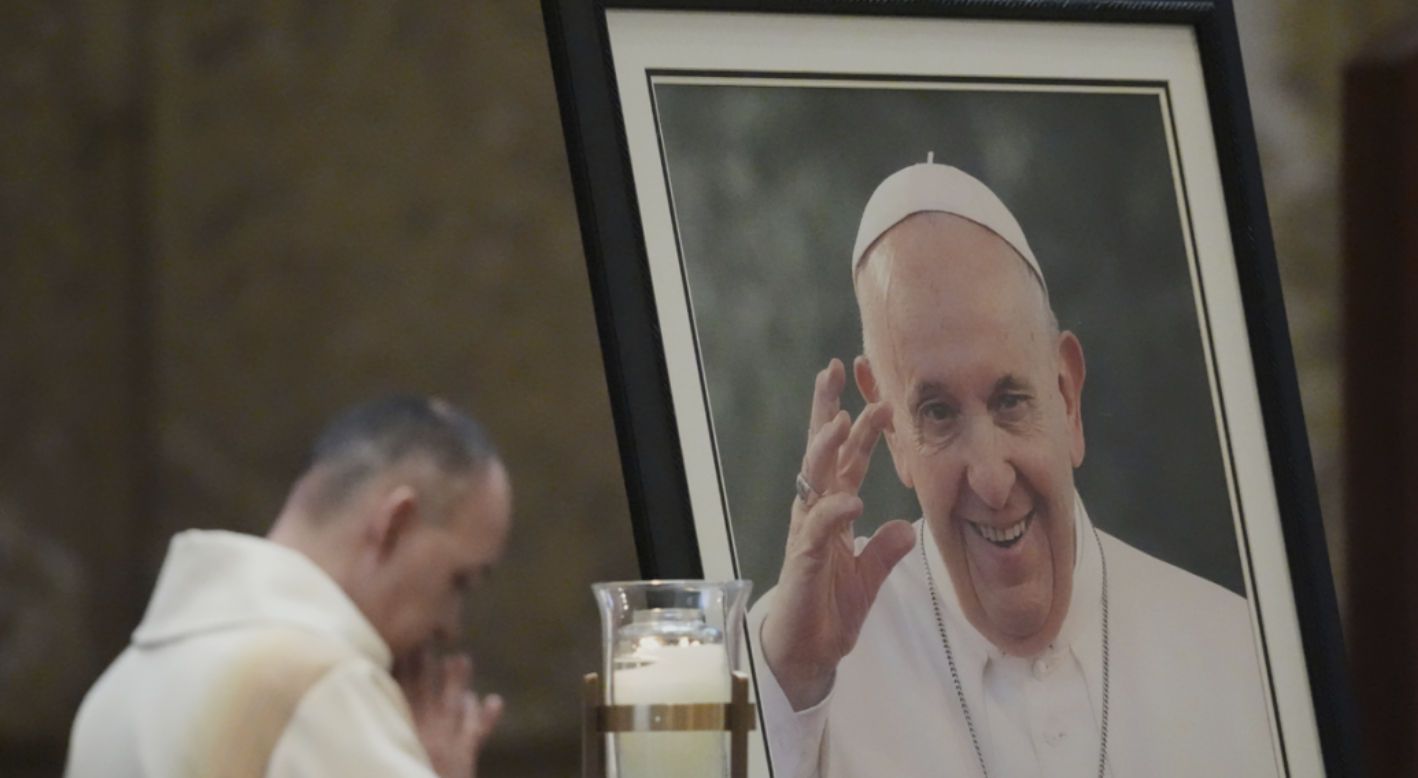 Május 7-én kezdődik a pápaválasztó konklávé