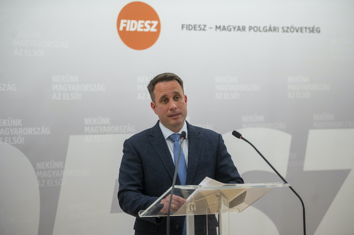 A Tisza Párt hiába tagadja, megszavazták Ukrajna feltétel nélküli támogatását