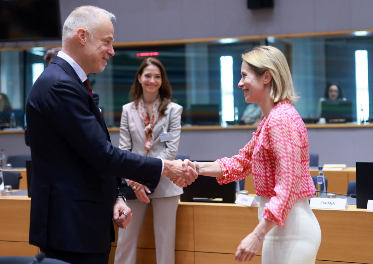 Szalay-Bobrovniczky Kristóf: Teret kell engedni az amerikai béketárgyalásoknak