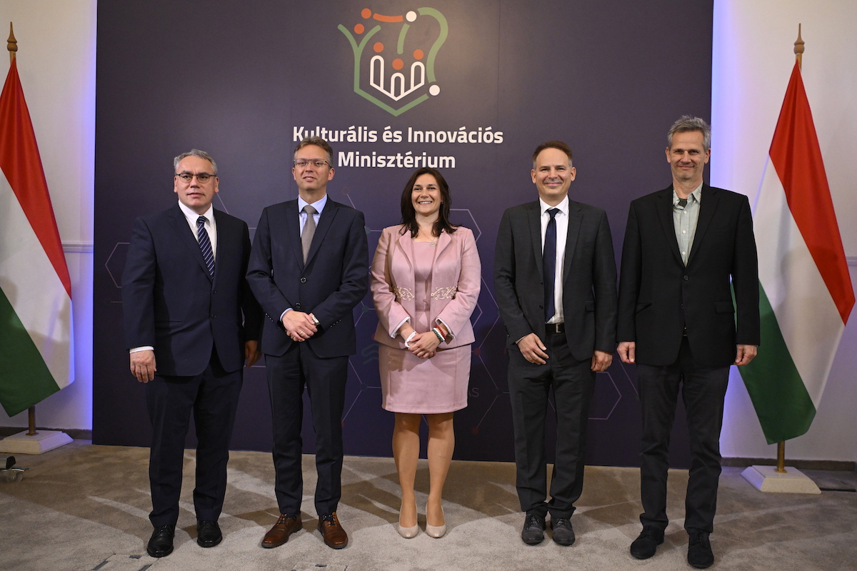 Hankó Balázs: A magyar kormány elkötelezett a családok támogatása mellett