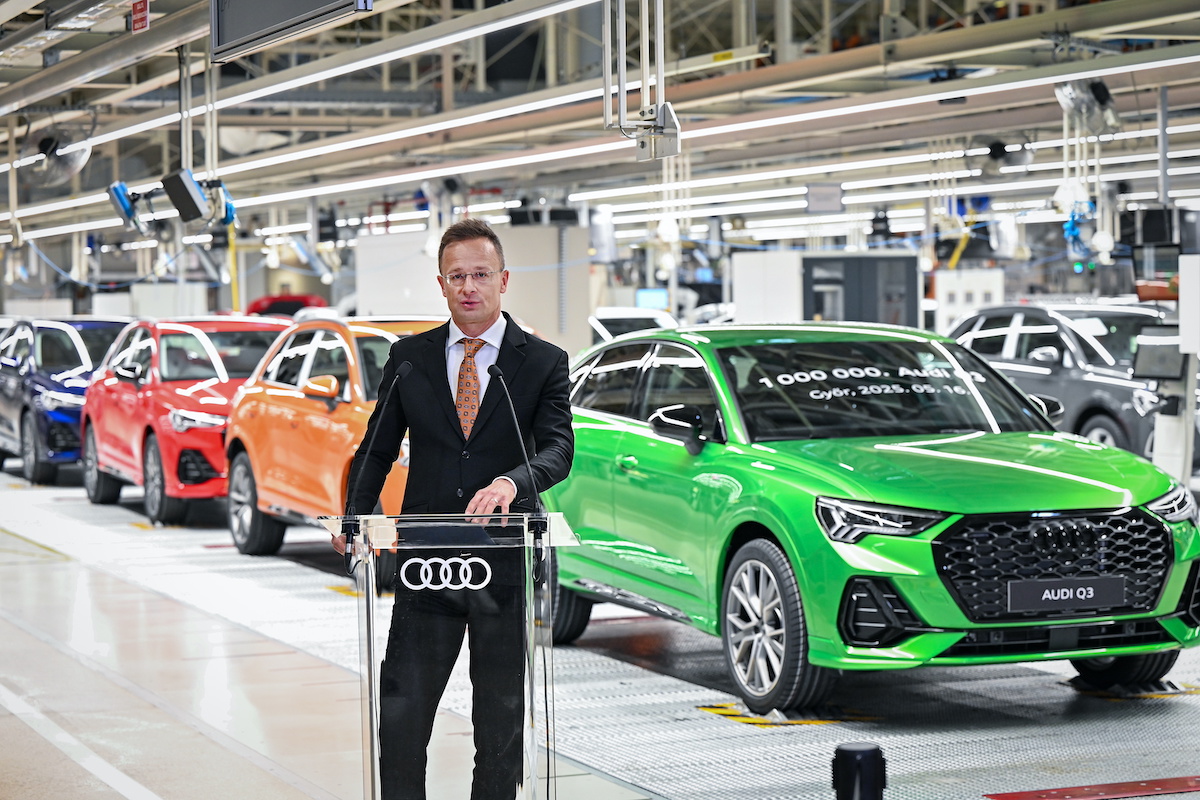 Szijjártó Péter bejelentette az Audival kötött új, stratégiai megállapodást