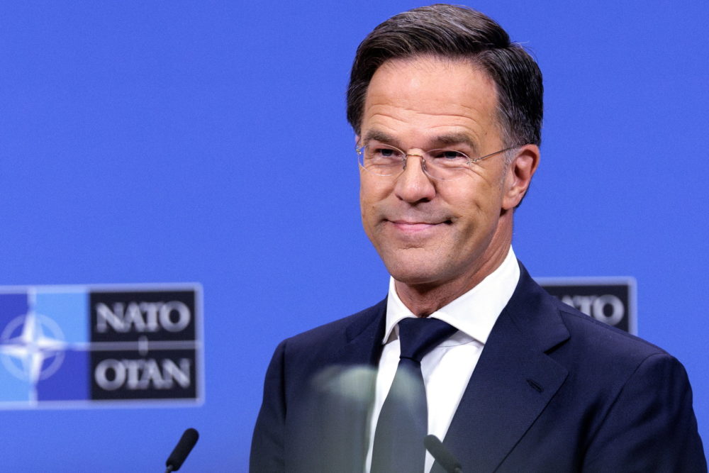 NATO-főtitkár: Lényegesen magasabb védelmi kiadásokra lesz szükség