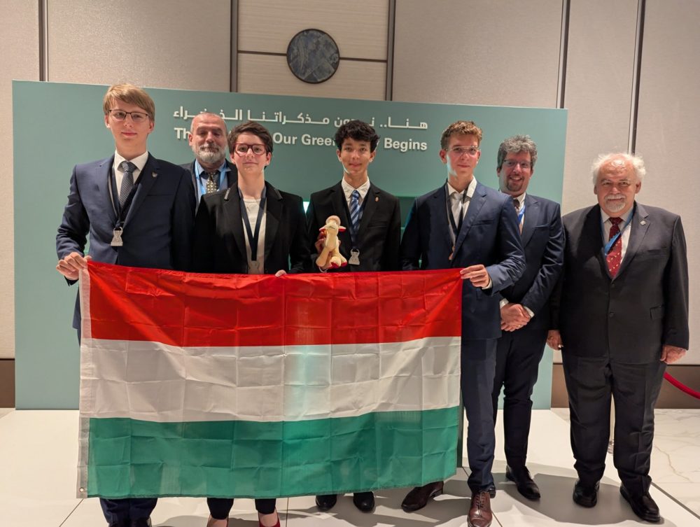 Remekeltek a magyar diákok a Nemzetközi Kémiai Diákolimpián