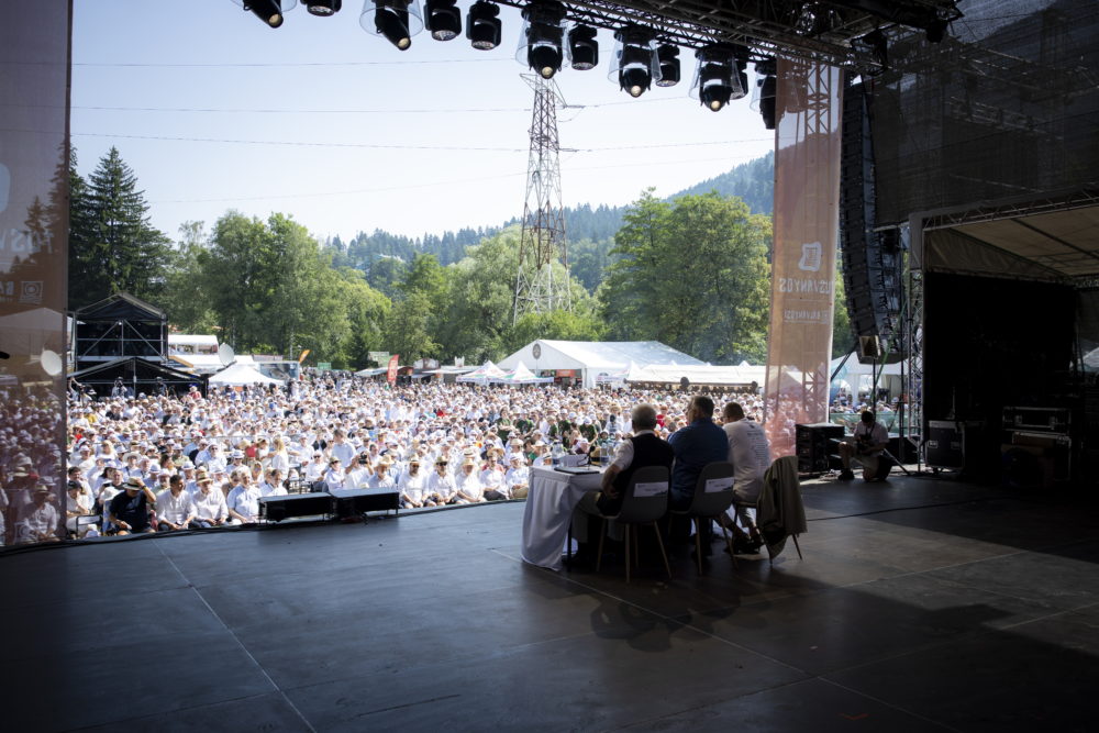 Orban o volilnih rezultatih: Ne iščite zagotovil za zmago