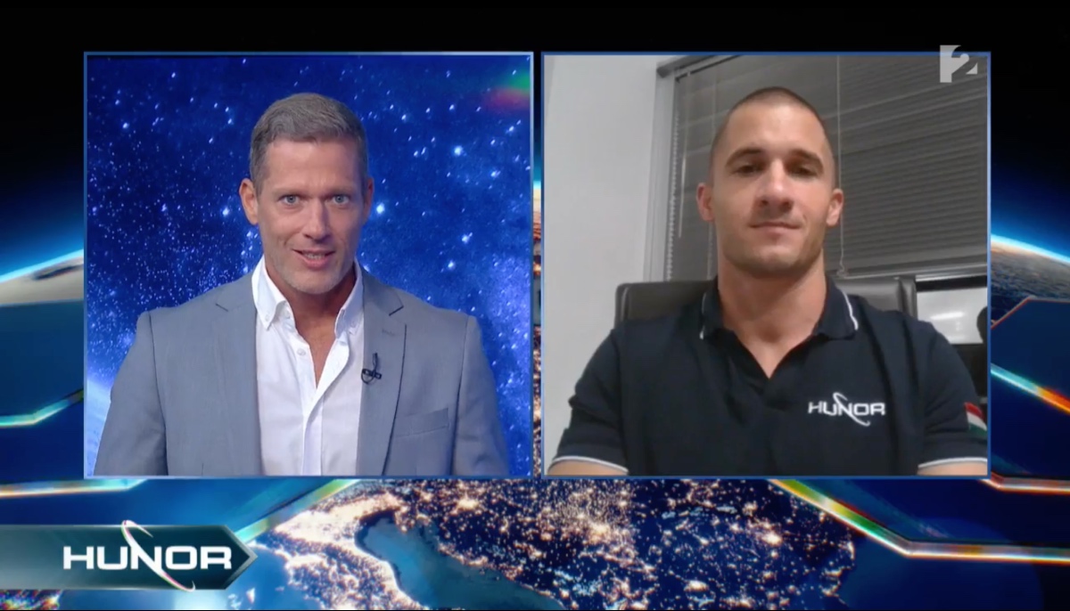 Orbán Viktor: Sikeres landolást! Élőben Kapu Tibor hazaérkezése