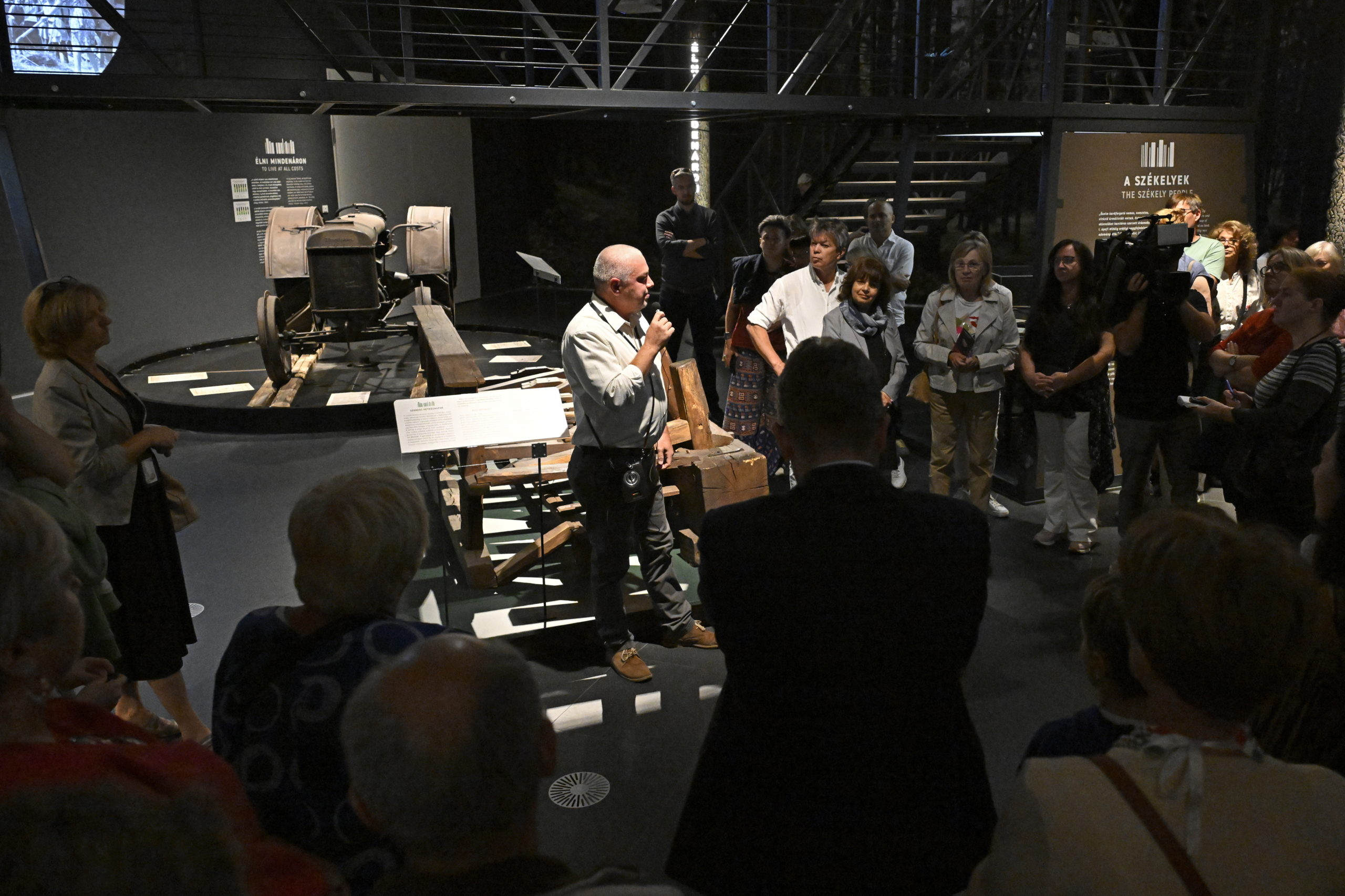 Aki Székelyföldet meglátogatja, hazaérkezik