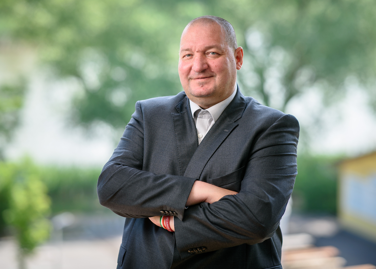 Brüsszelt ki kell takarítani!