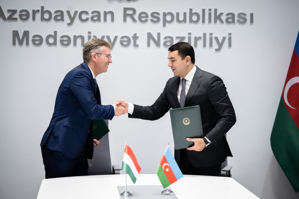 Bővül az egyetemek együttműködése Magyarország és Azerbajdzsán között