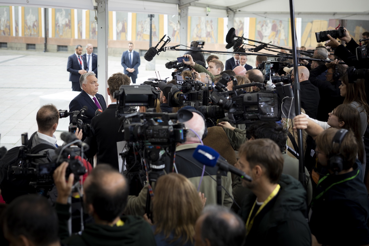 Orbán Viktor az újságíróknak: Ukrajna ügyében Magyarország megkerülhetetlen