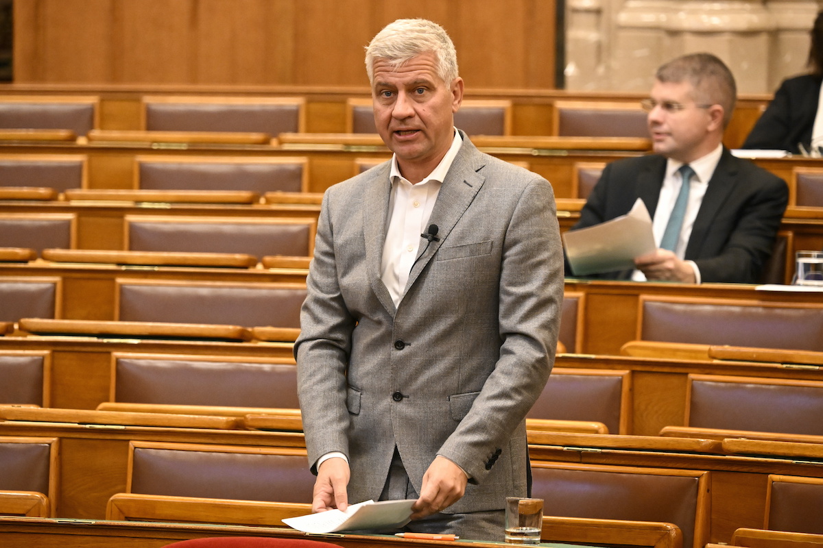 A Tisza szakértője szerint túl sok pénz jut sportra, egyházra, kultúrára