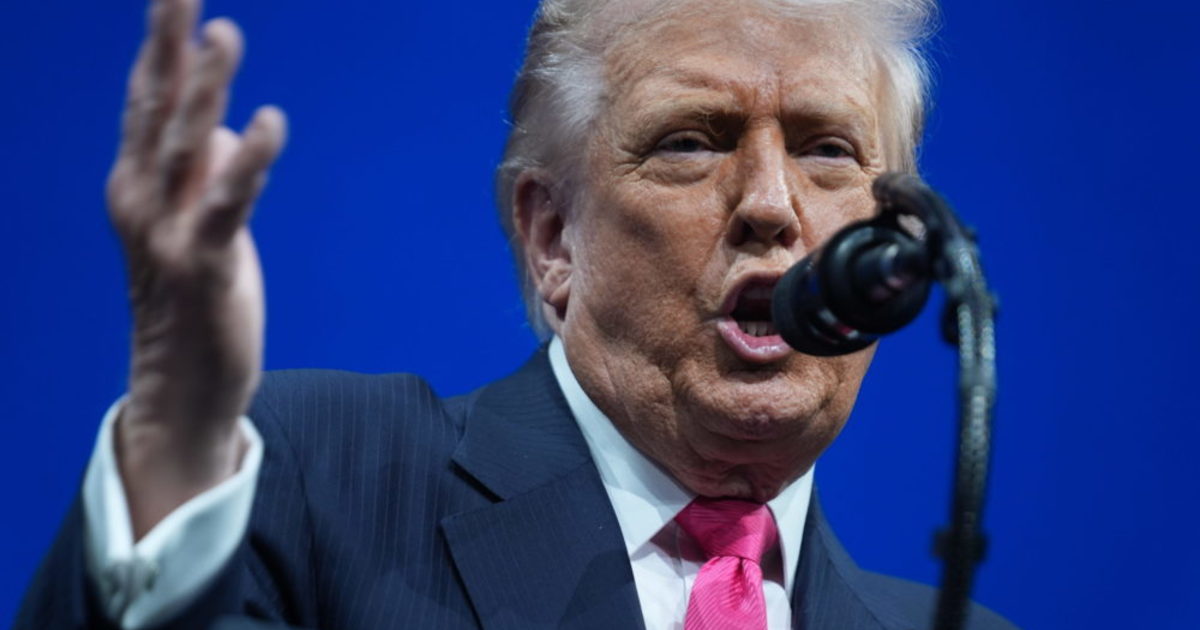 Megszüntették a Donald Trump és politikai szövetségesei elleni eljárást