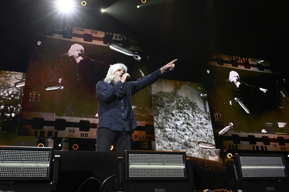 Hobo 80-dalversenyt hirdetett a közmédia