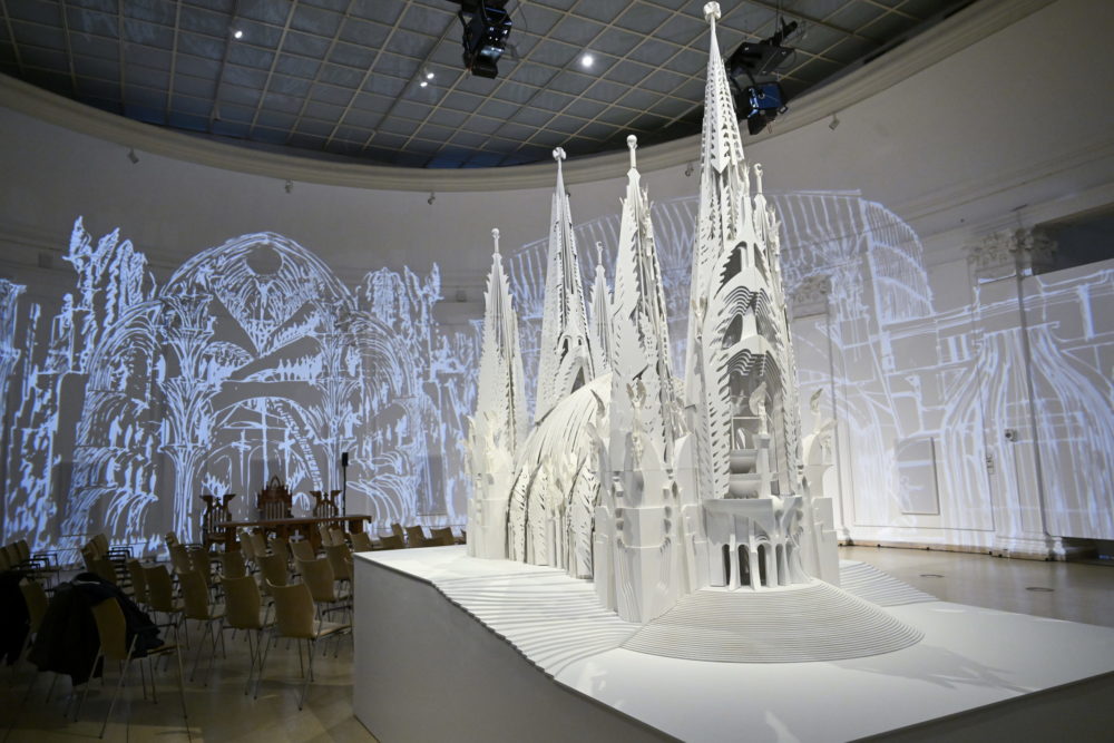 Makovecz Imre munkásságát bemutató kiállítás nyílt a Műcsarnokban