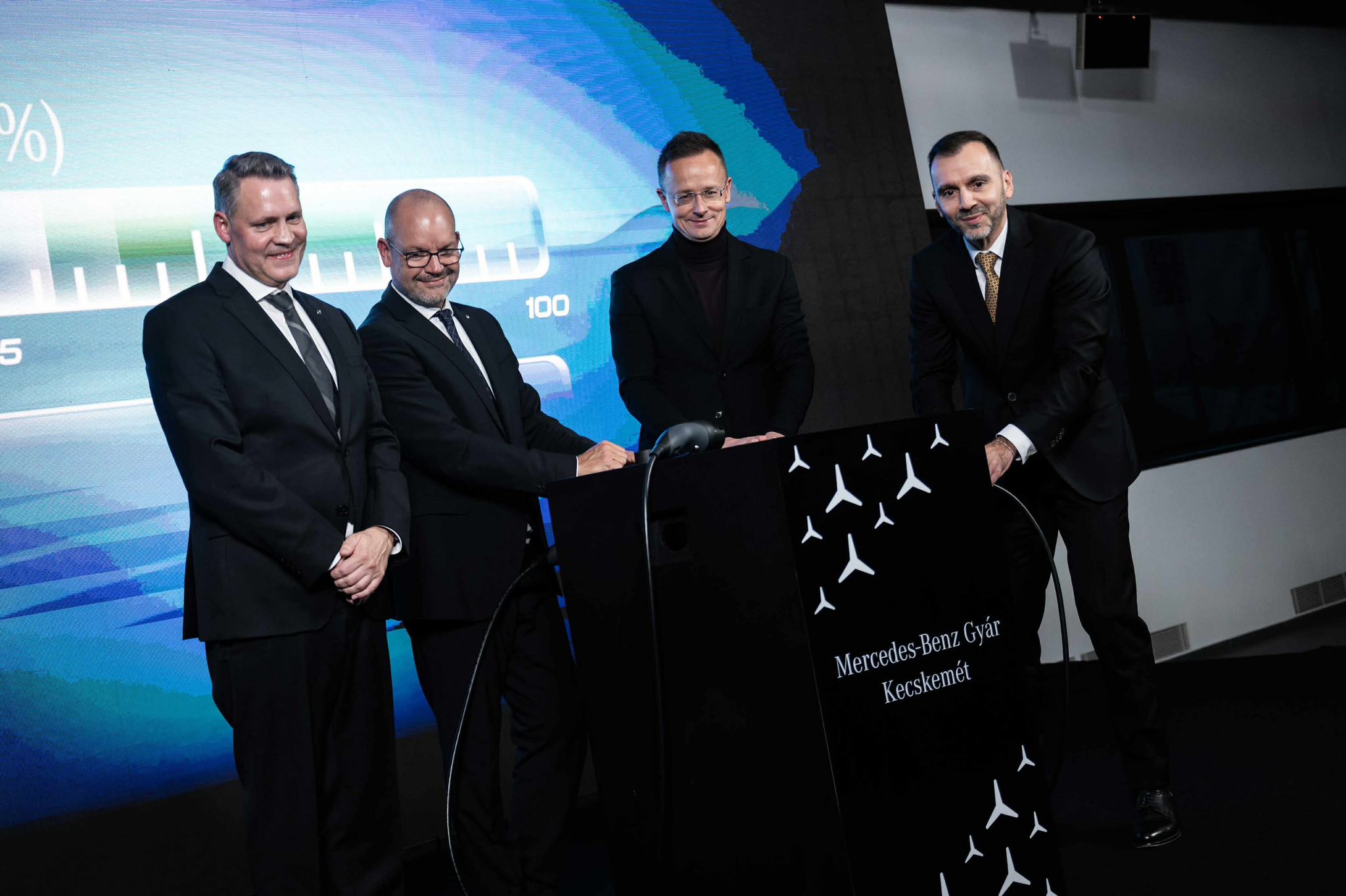 A Mercedes létrehozza első magyarországi kutatás-fejlesztési központját