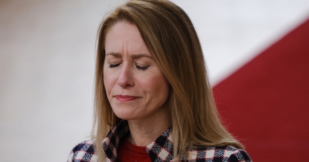 Fico kirúgná Kaja Kallast