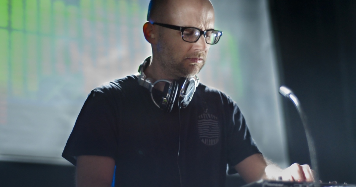 Moby 15 év után visszatér Magyarországra