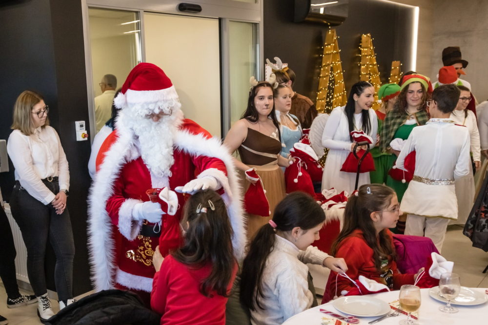 Vannak-e itt rendes, kedves gyerekek?