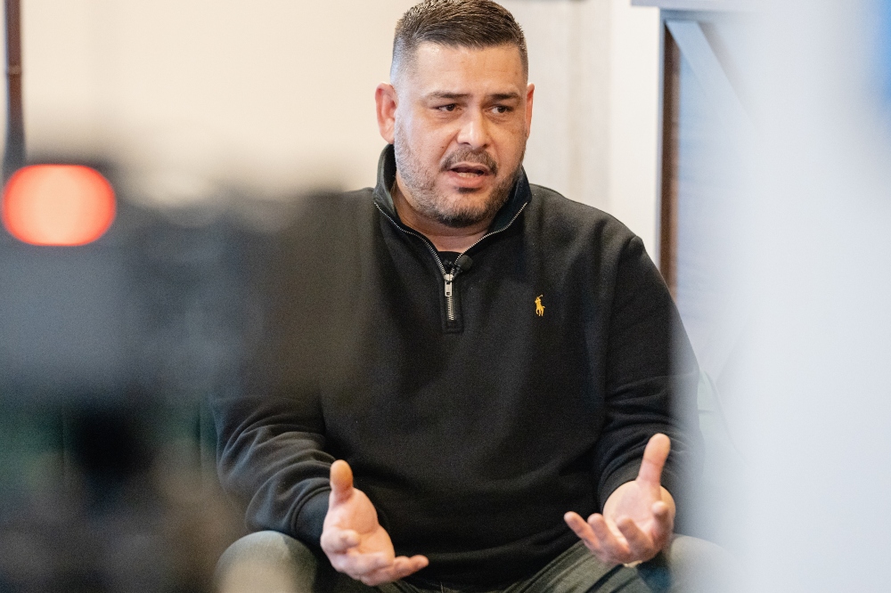 A háborúhoz vezető útról készített filmet Ábrahám Róbert