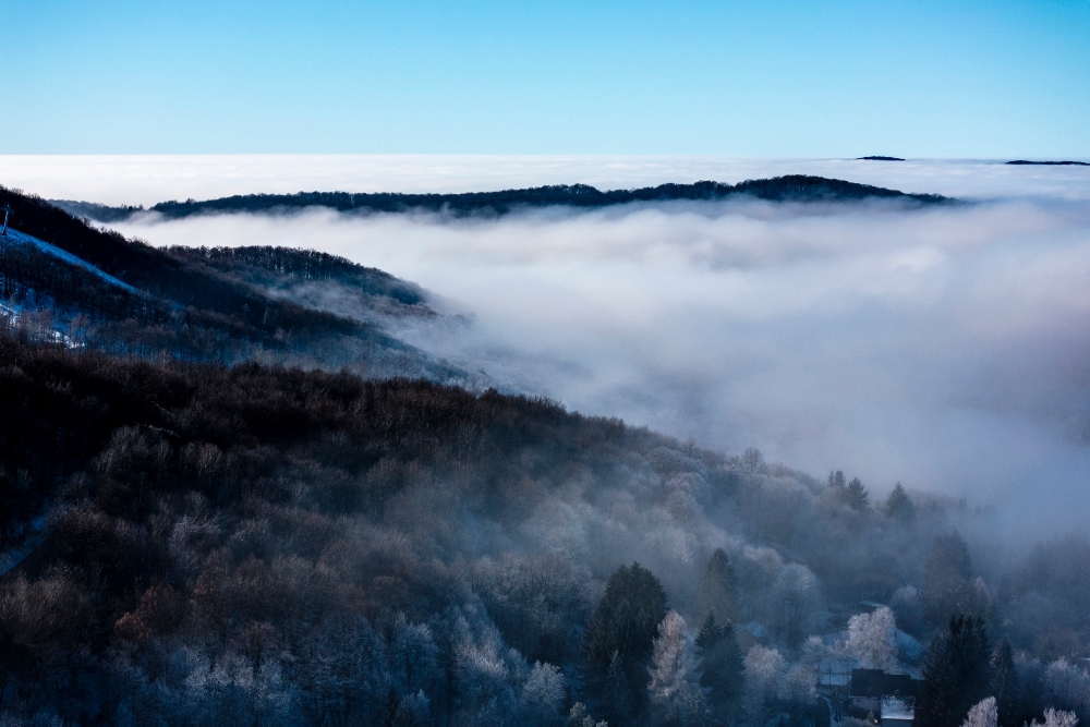 A hétvégén is enyhe, de borult idő várható