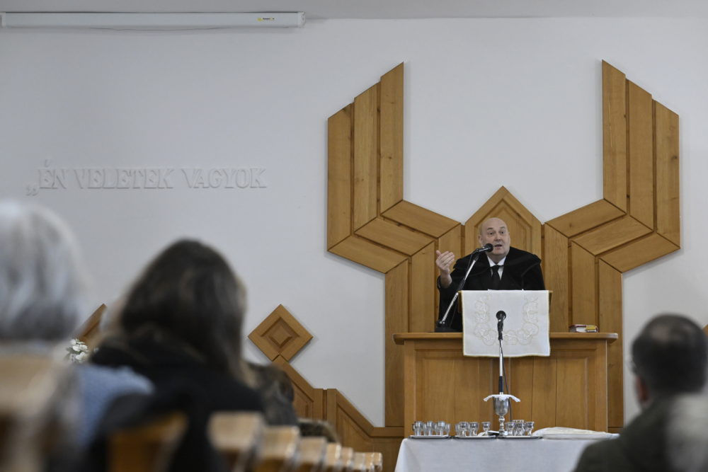 Steinbach József: Jézus képes mindenféle életvihar közepette is csendességet teremteni