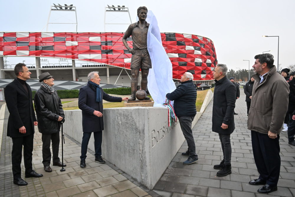Szijjártó Péter: Méltó módon megőrizzük és továbbvisszük Bozsik József örökségét