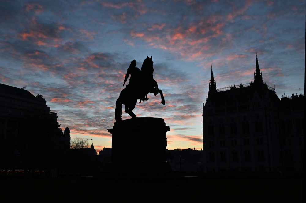 Naplemente Budapesten