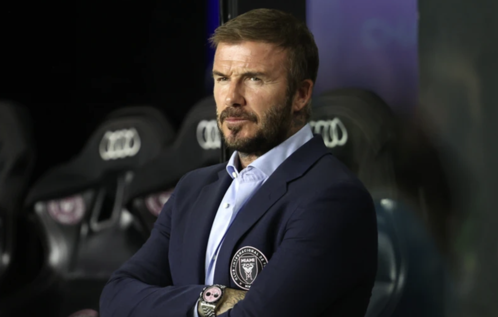 David Beckham elővette a láncfűrészt