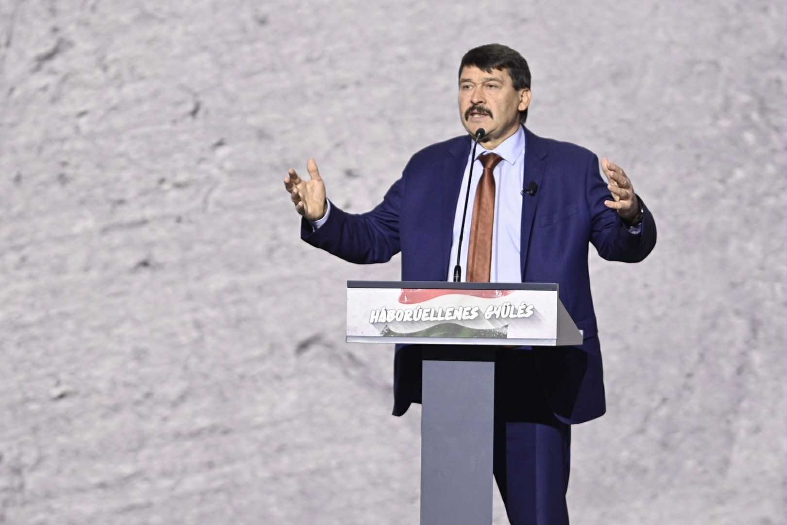 Másfél évtized nemzetépítés katalógusa