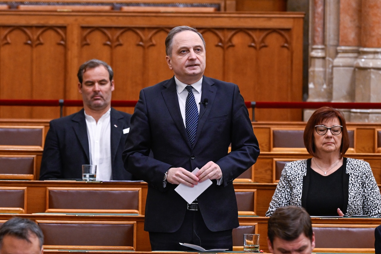 Brenner Koloman számos választó szavazati jogát elvenné és visszahozná a felsőházat