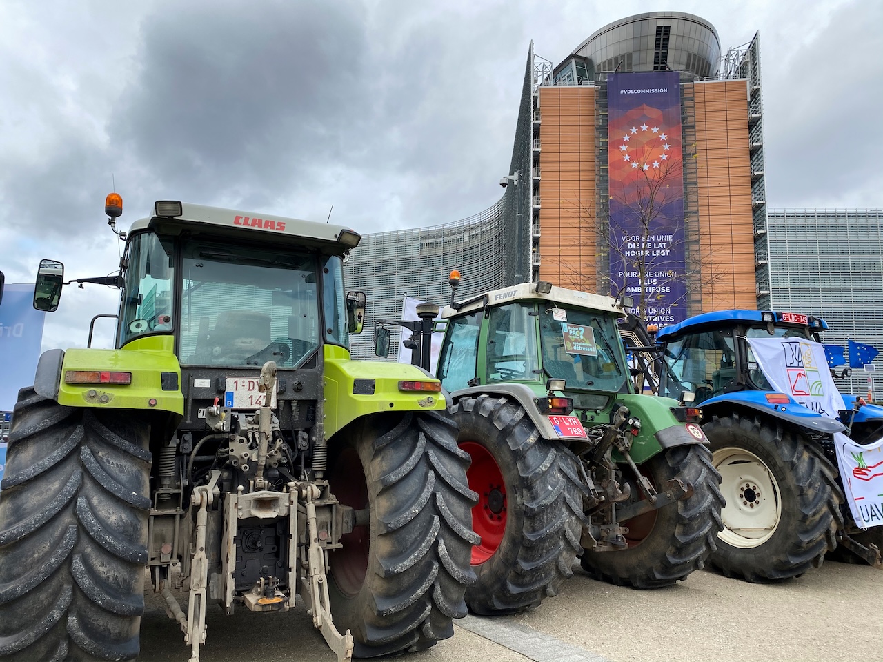 Traktorokkal Brüsszelbe