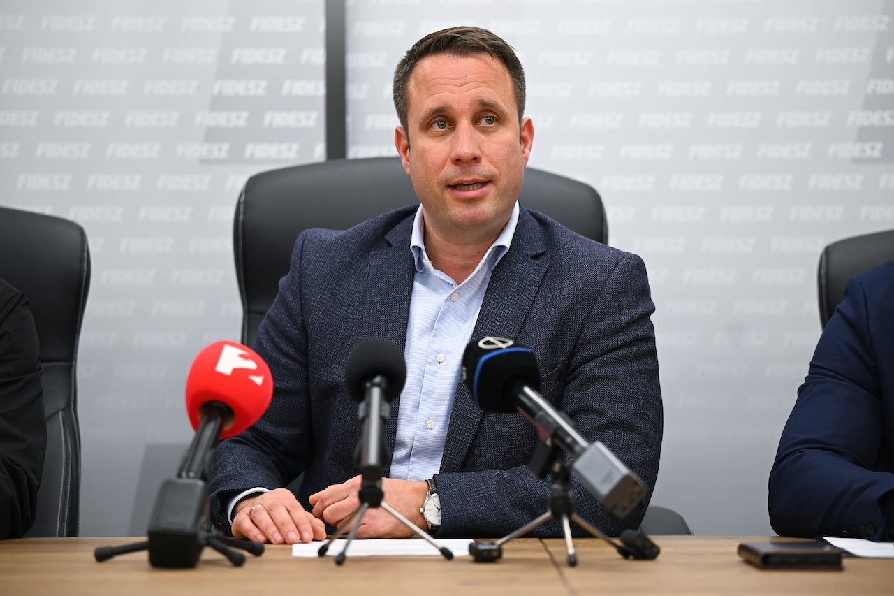 A magyarok áprilisban hangos nemet mondhatnak