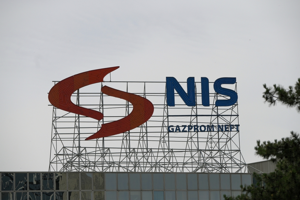 Legfeljebb néhány nap lehet hátra Szerbia egyetlen olajfinomítójának