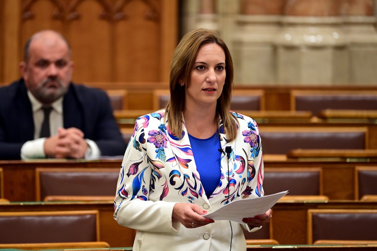 Hegedűs Barbara: Brüsszel fuldoklik a korrupcióban