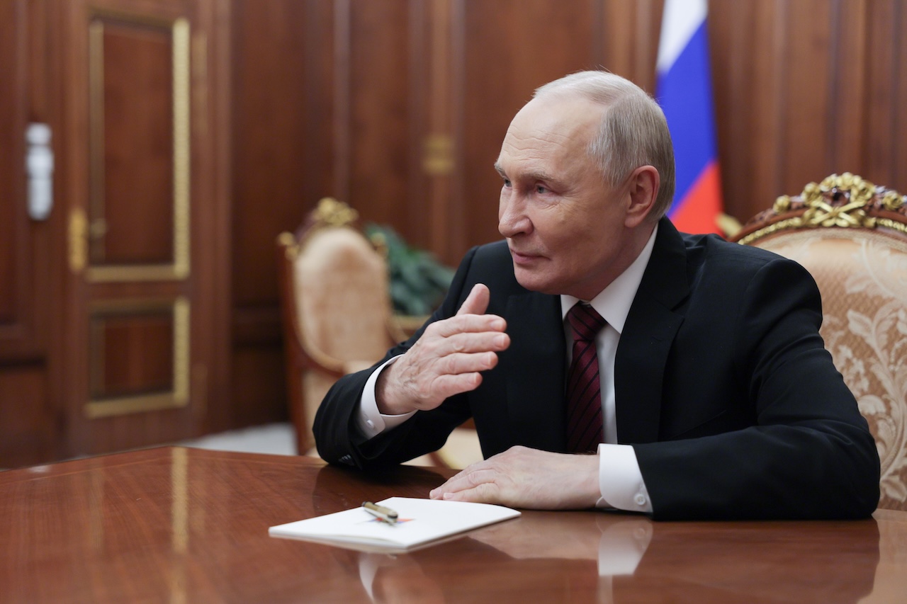 Vlagyimir Putyin Nicolás Maduro venezuelai elnökkel tárgyalt