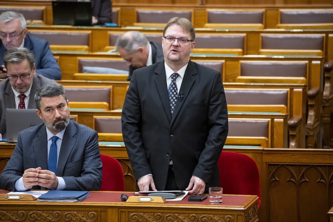 Répássy Róbert: Tíz éve nincs devizahitel Magyarországon