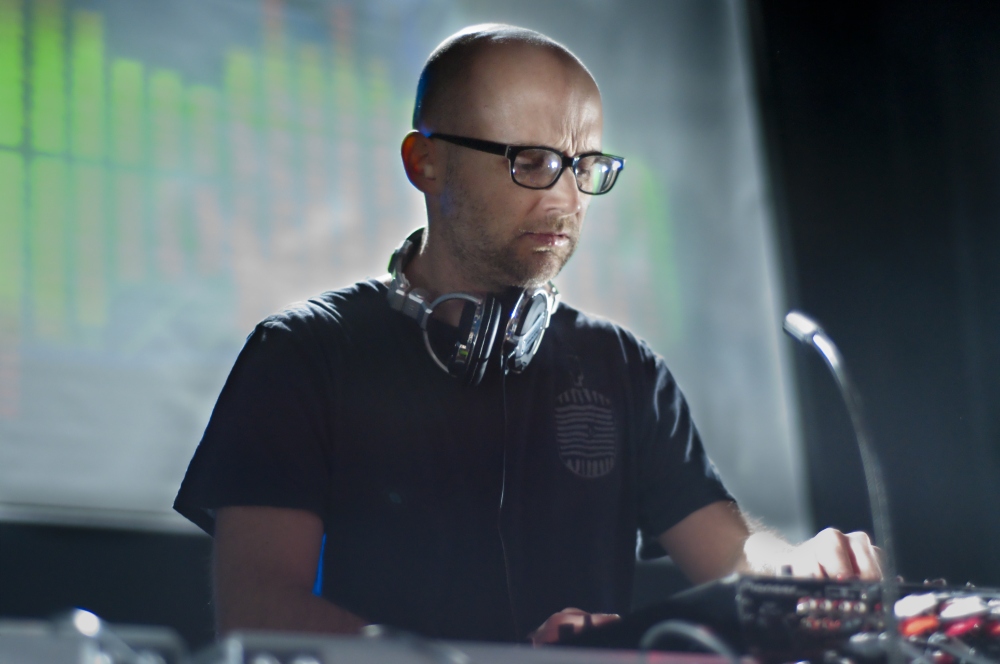 Moby 15 év után visszatér Magyarországra