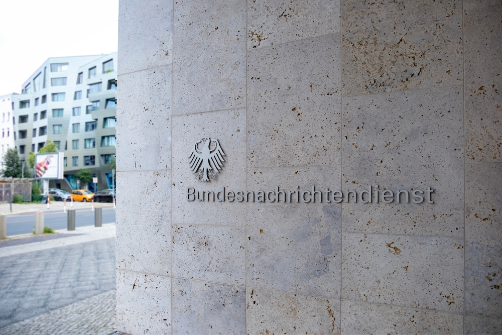 Szintet lépett az őrület: rossz emléket idéző haditörvény készül