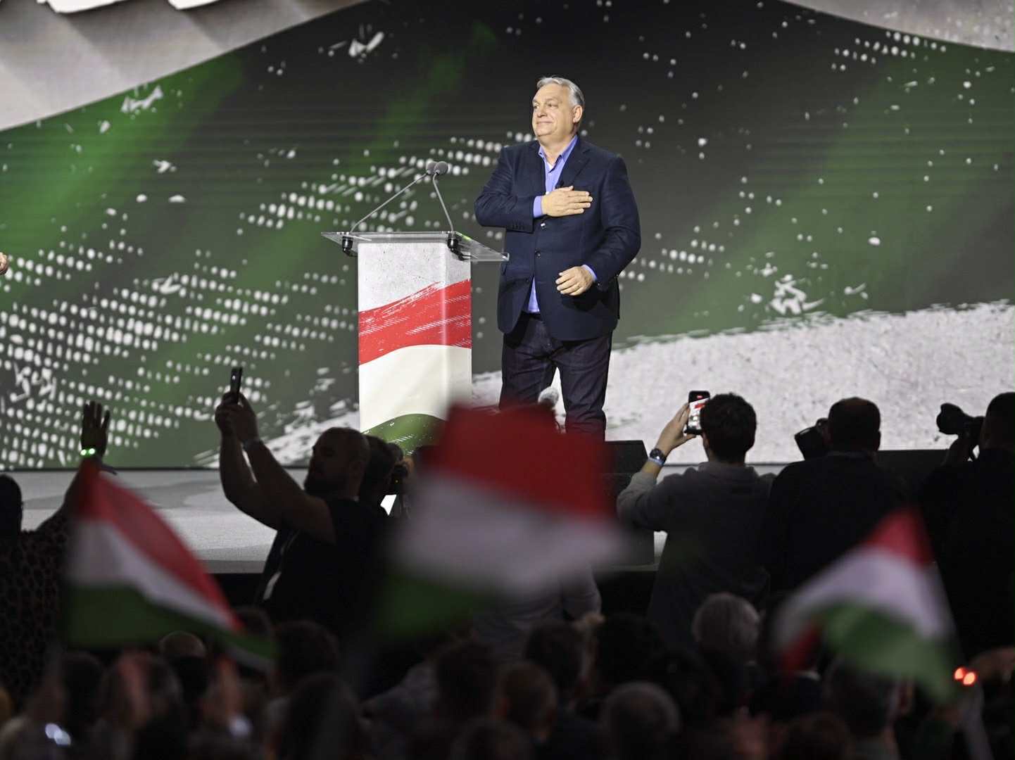 A miniszterelnök vasárnap reggelig sorolhatta volna az eredményeket