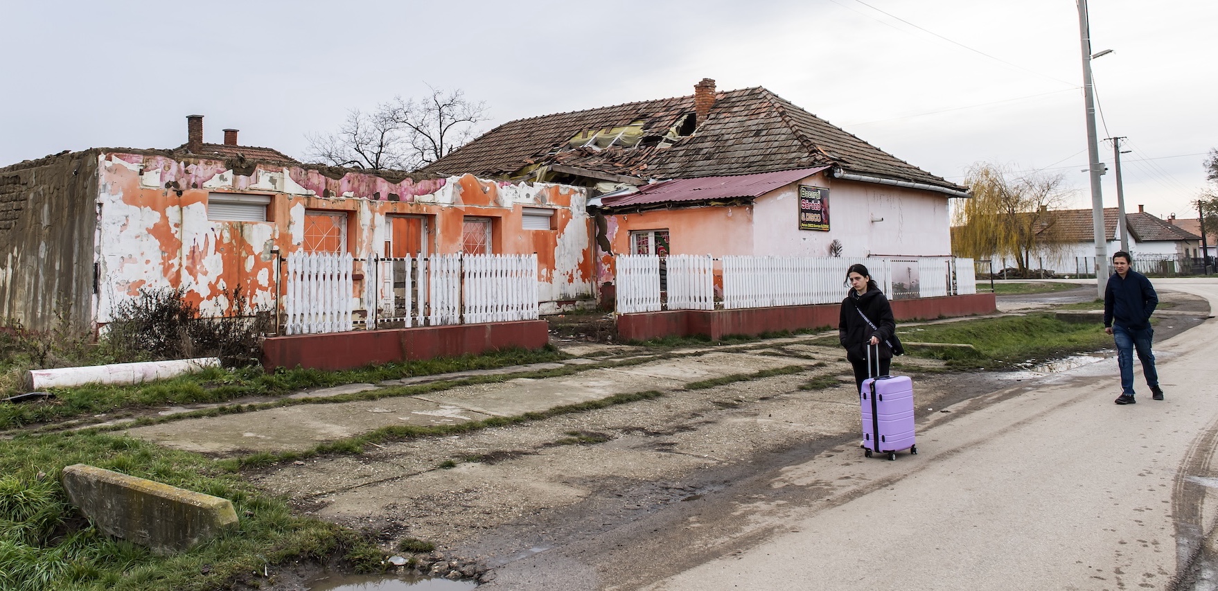 A bankóval alágyújtott falu