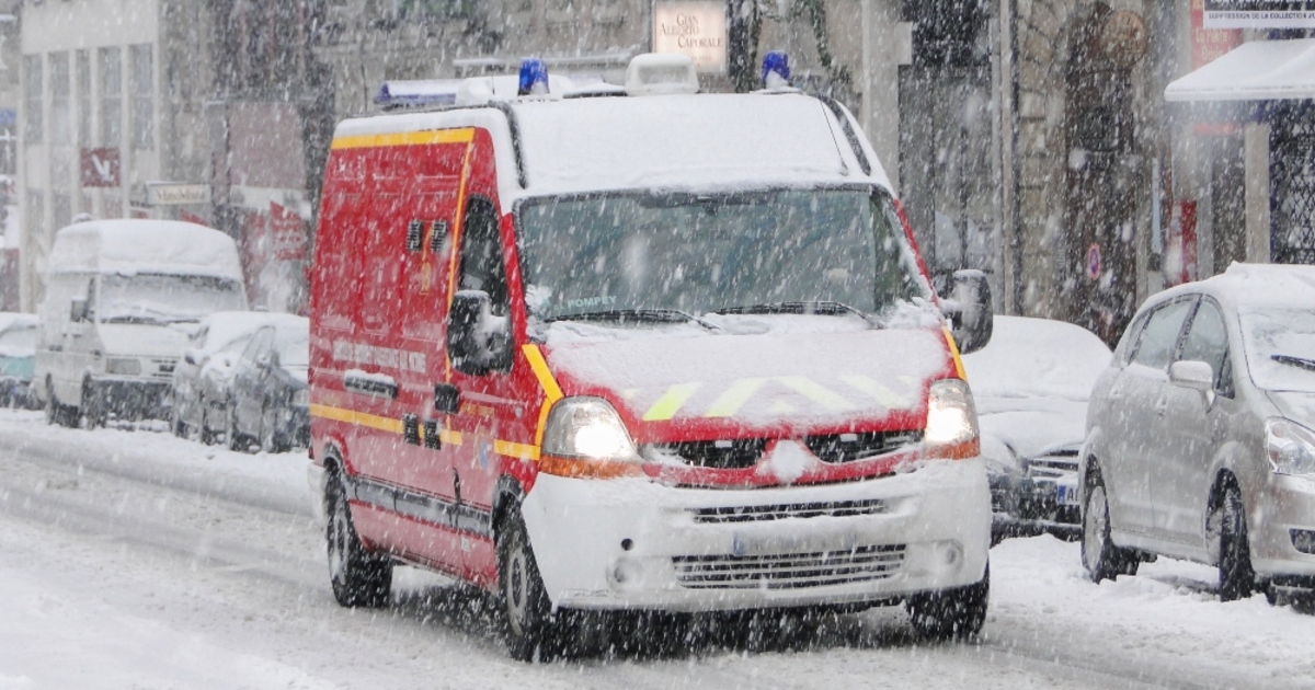 Halálos áldozatai is vannak a téli időjárásnak Franciaországban