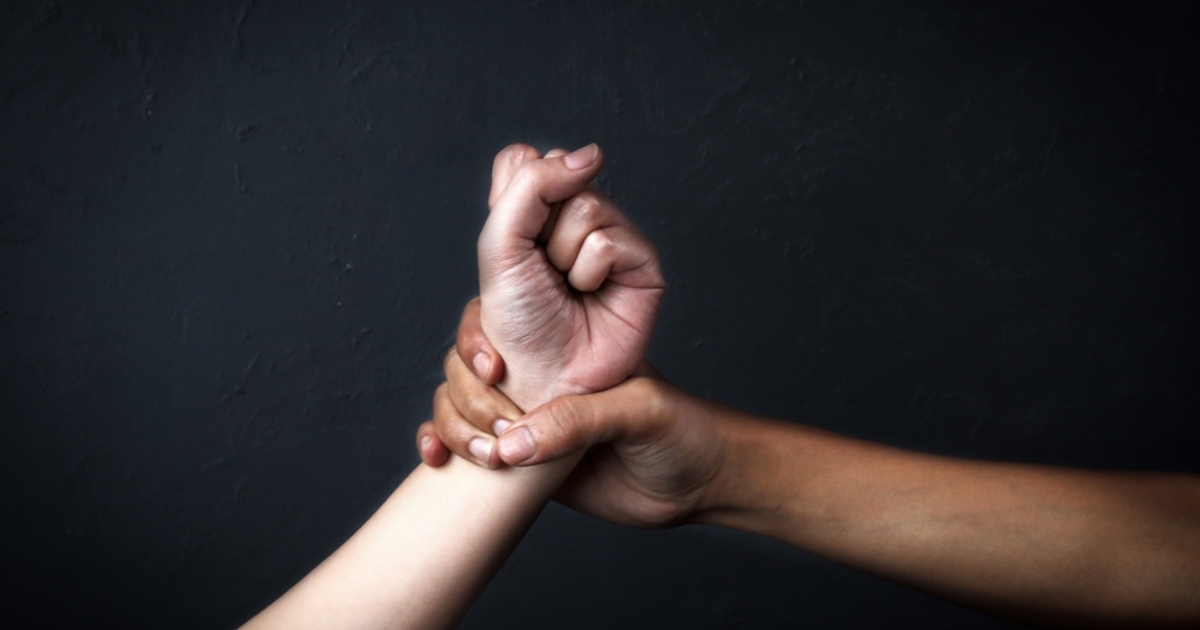 Amikor az áldozatból „elkövető” lesz